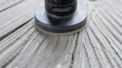 Szlifowanie deski ryflowanej