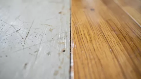 Szlifowanie i lakierowanie deski barlineckiej cena